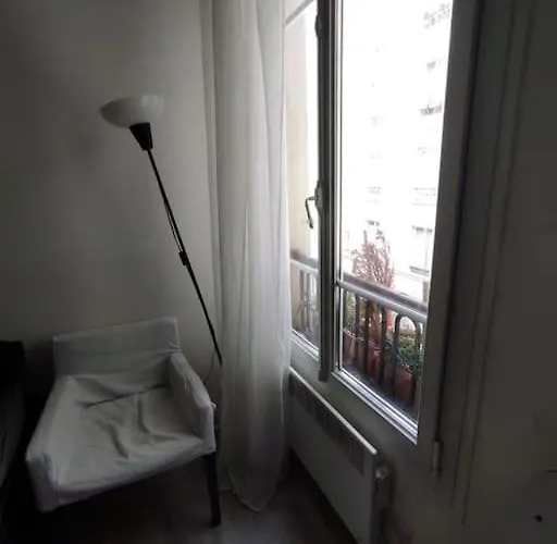Pl Republique Apartment Paris